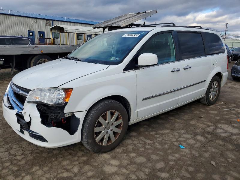 2015 CHRYSLER TOWN & COU — VIN 2C4RC1BG1FR578864