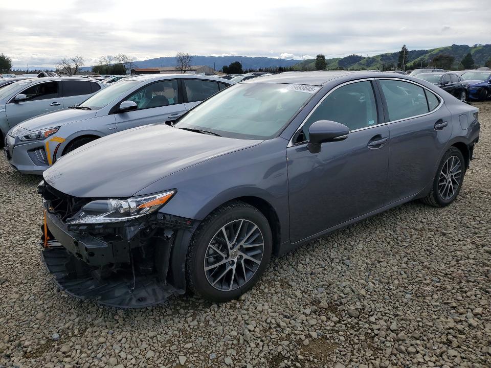 2017 LEXUS ES 350 — VIN 58ABK1GG2HU038625