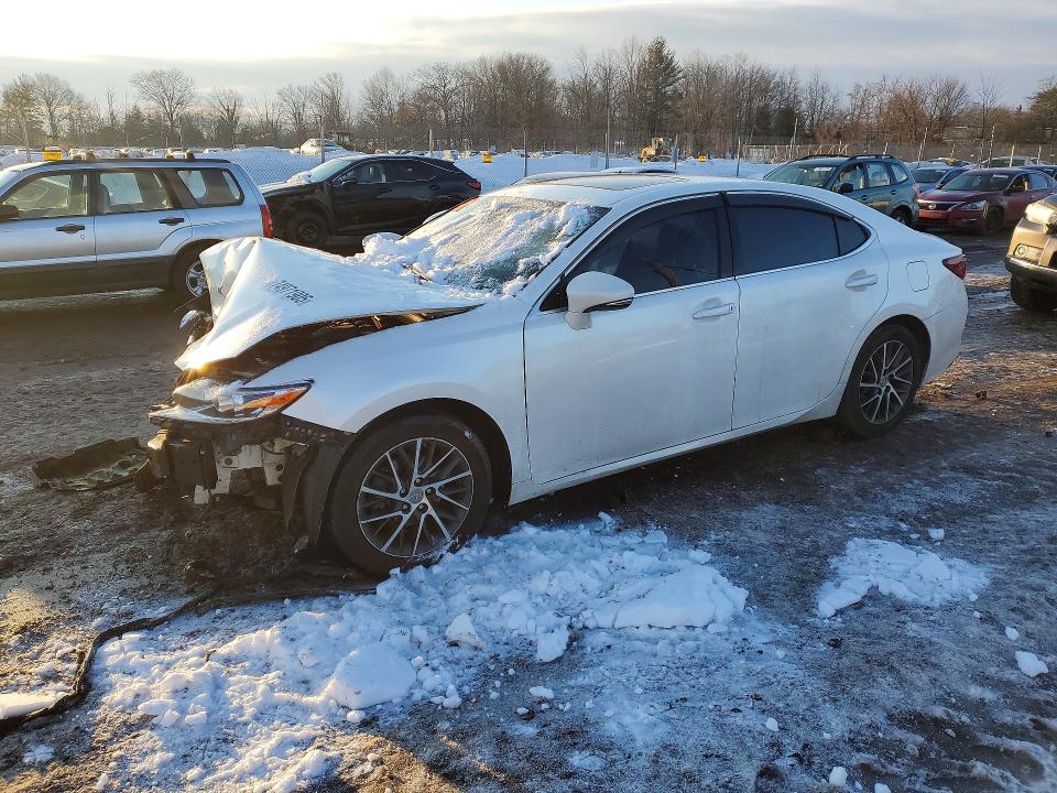 2017 LEXUS ES — VIN 58ABK1GG7HU054299