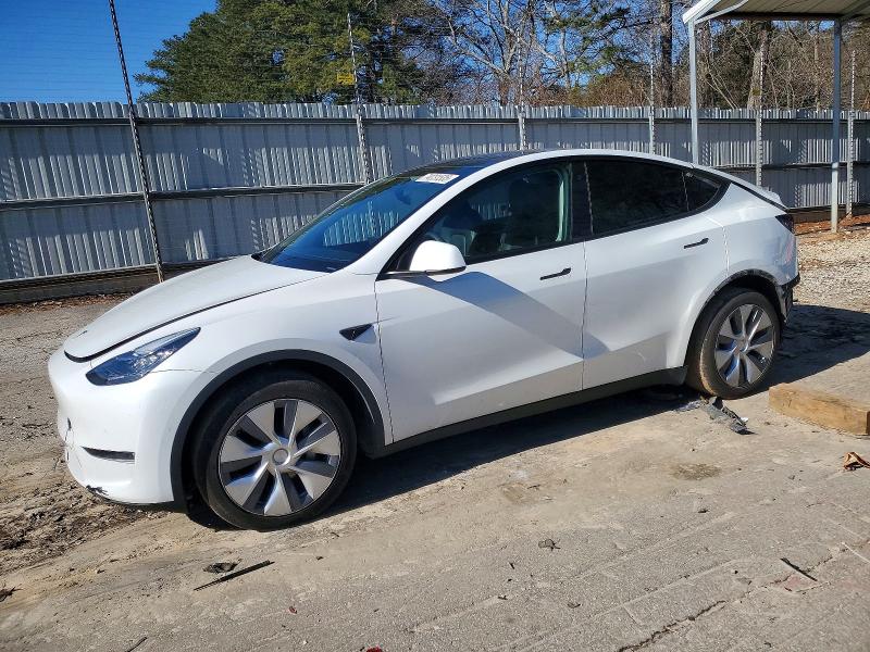 2022 TESLA MODEL Y — VIN 7SAYGDEE5NA009702