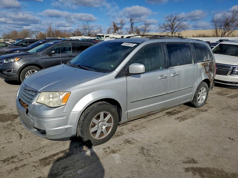 2010 CHRYSLER TOWN & COU — VIN 2A4RR5D16AR279176