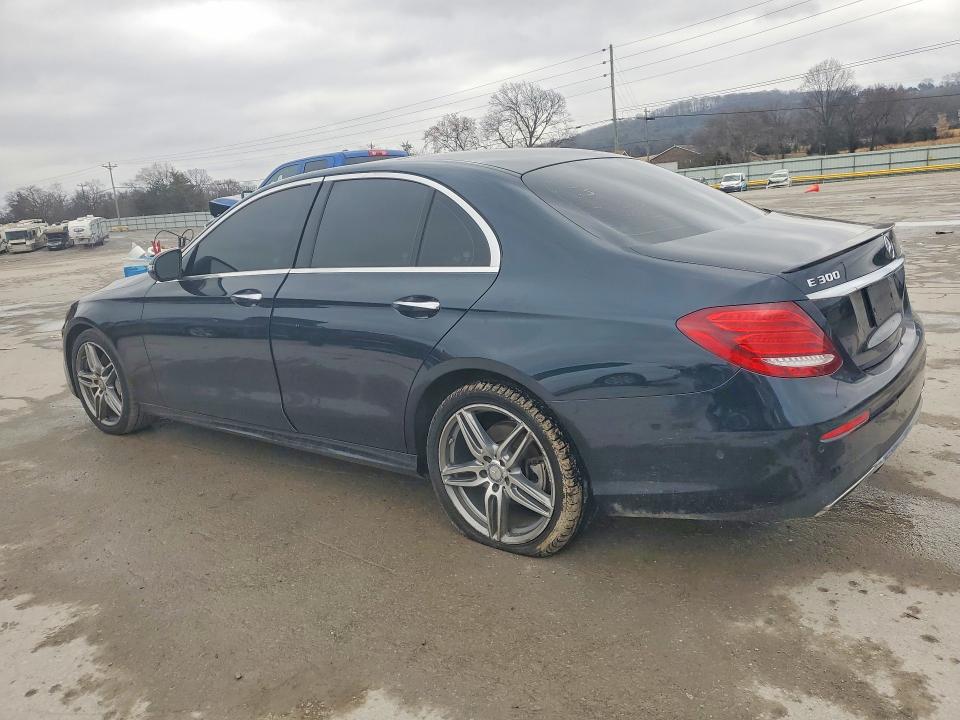 WDDZF4KB7HA177331