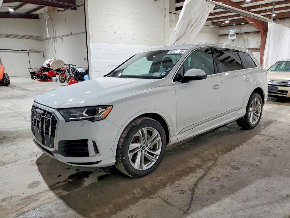 2021 AUDI Q7 — VIN WA1LXAF74MD035216