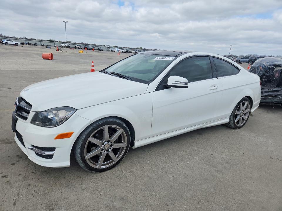 2015 MERCEDES-BENZ C — VIN WDDGJ4HB6FG401230
