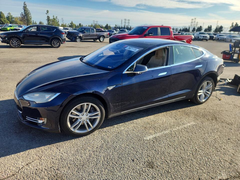 2015 TESLA MODEL S — VIN 5YJSA1H22FFP76917