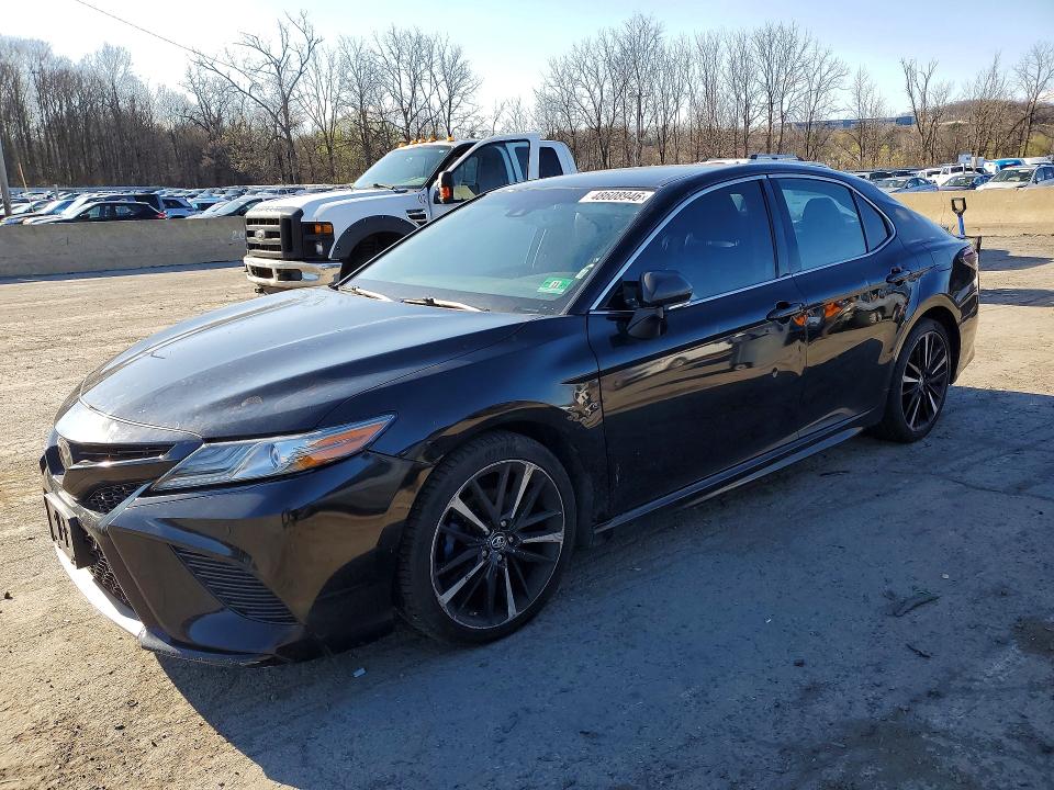 2018 TOYOTA CAMRY — VIN 4T1B61HKXJU124768