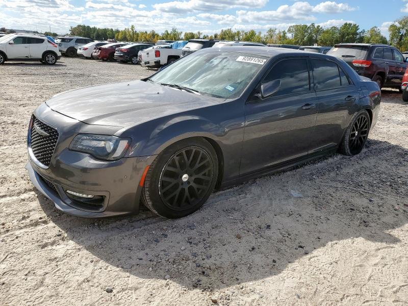 2018 CHRYSLER 300 S — VIN 2C3CCABG3JH244487