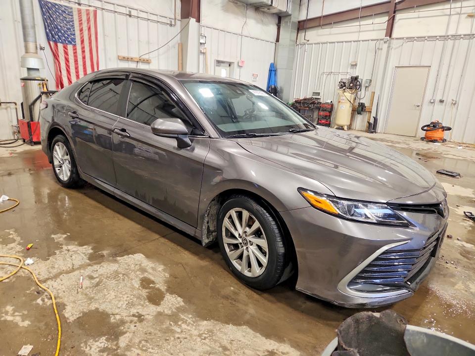 4T1C11BK8NU070680