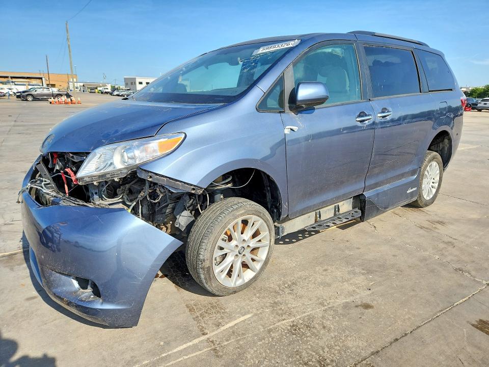 2017 TOYOTA SIENNA — VIN 5TDYZ3DC4HS875413