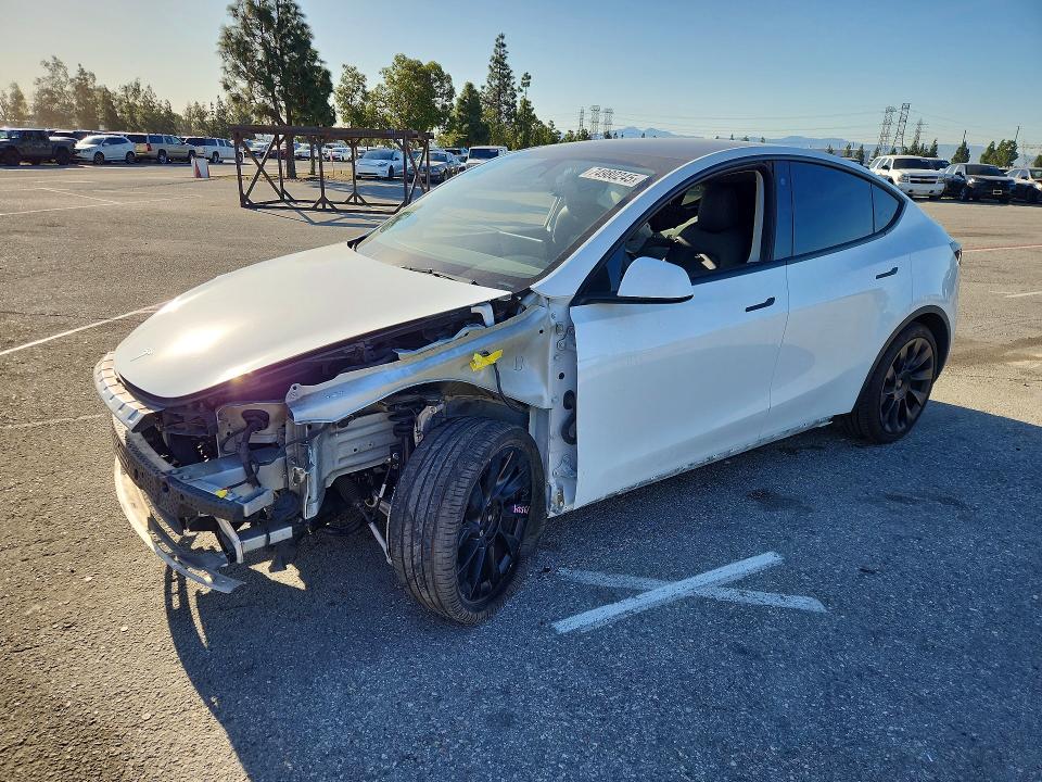 2022 TESLA MODEL Y — VIN 7SAYGDEE2NF560348