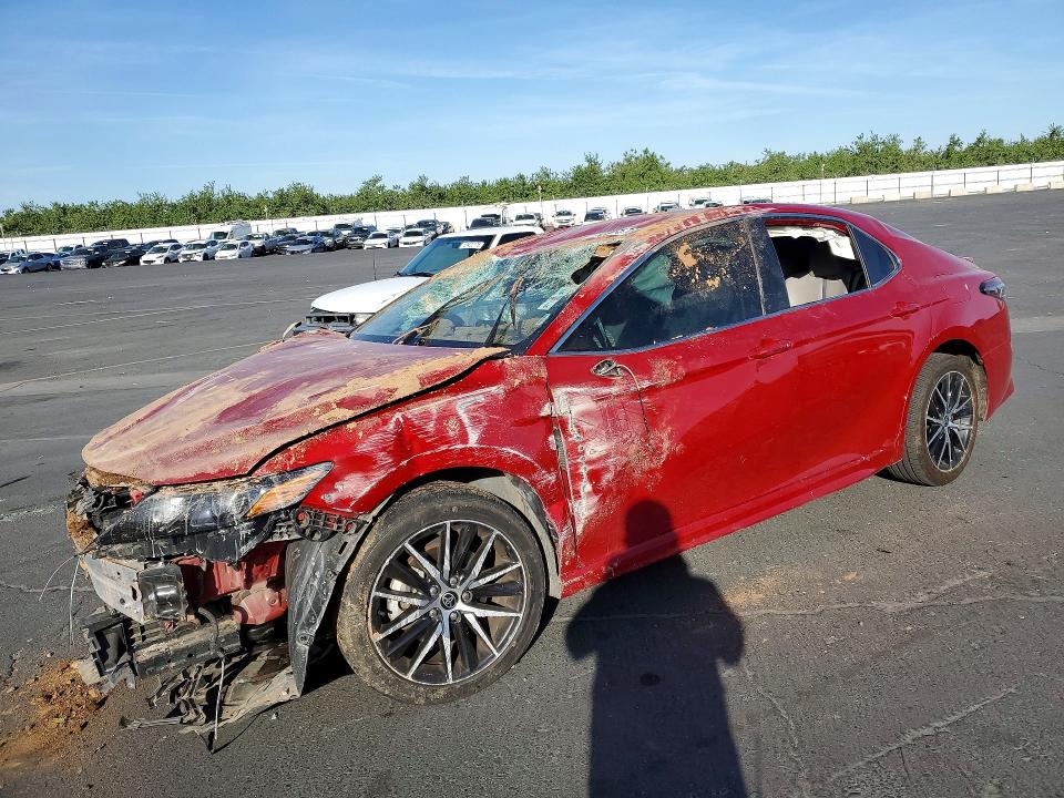 2022 TOYOTA CAMRY — VIN 4T1G11AK2NU058608