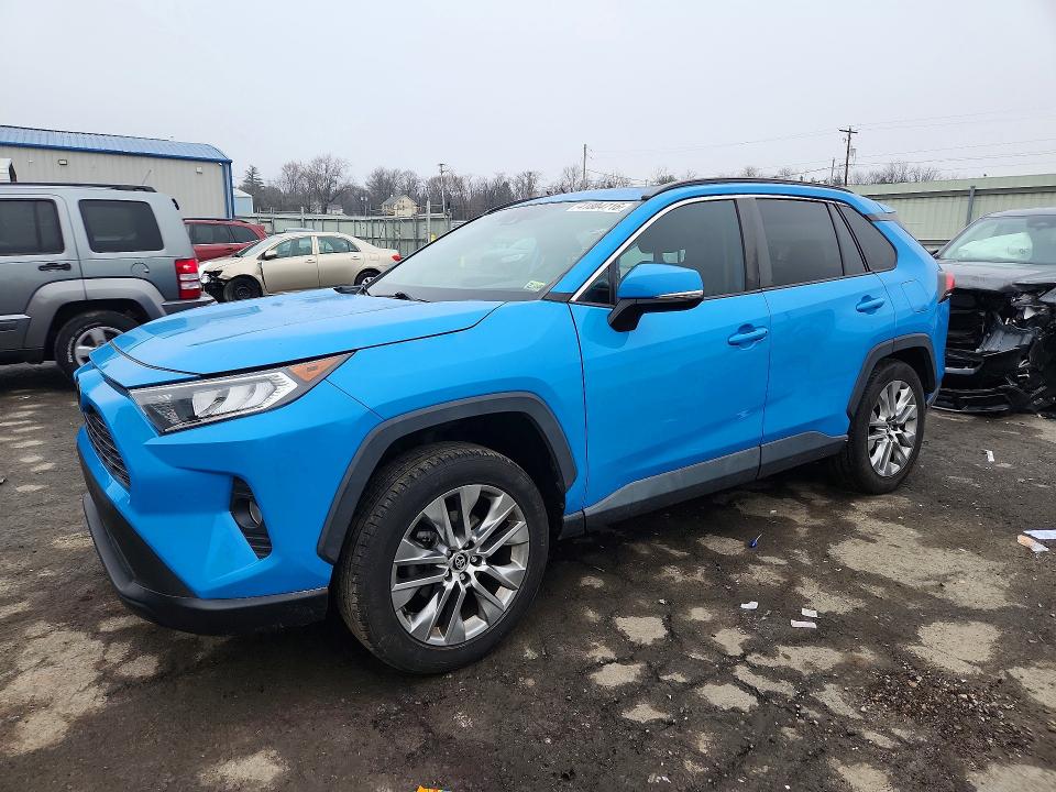 2020 TOYOTA RAV4 — VIN 2T3A1RFV9LC064869