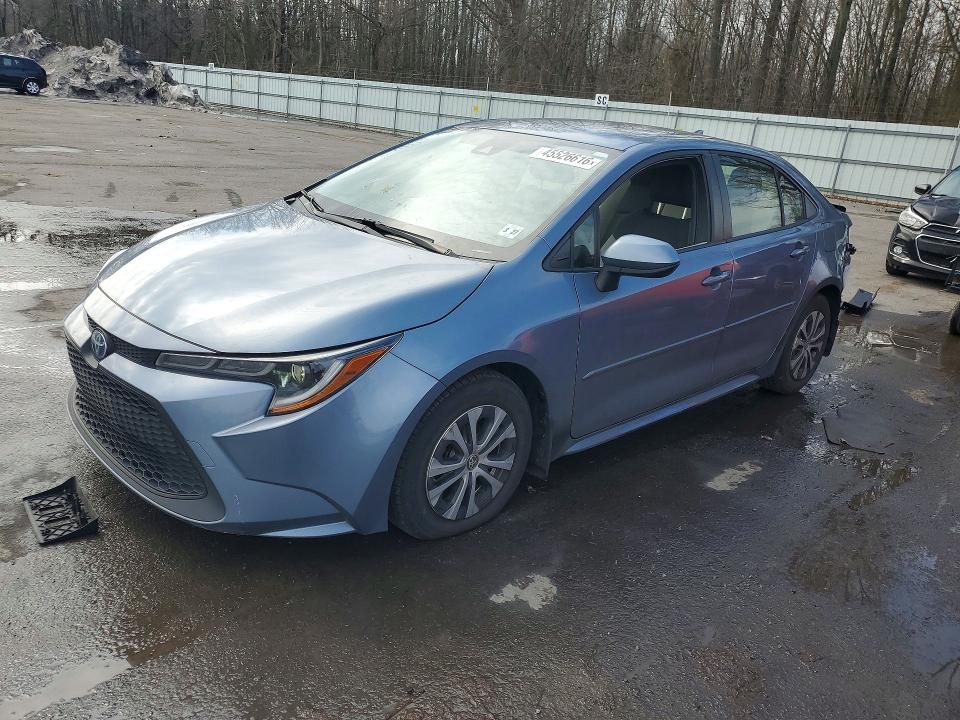 2022 TOYOTA COROLLA HYBRID — VIN JTDEAMDE0N3004877