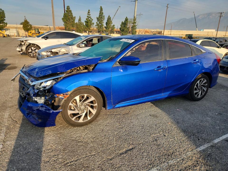2017 HONDA CIVIC — VIN 2HGFC2F76HH529088