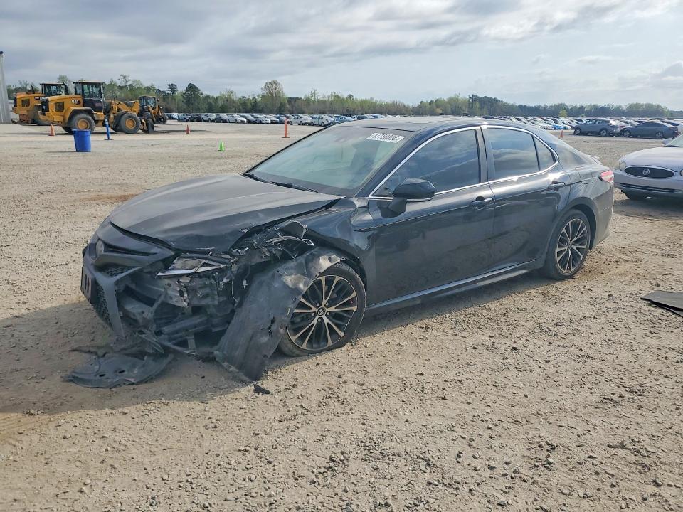 2018 TOYOTA CAMRY — VIN 4T1B11HK6JU545613