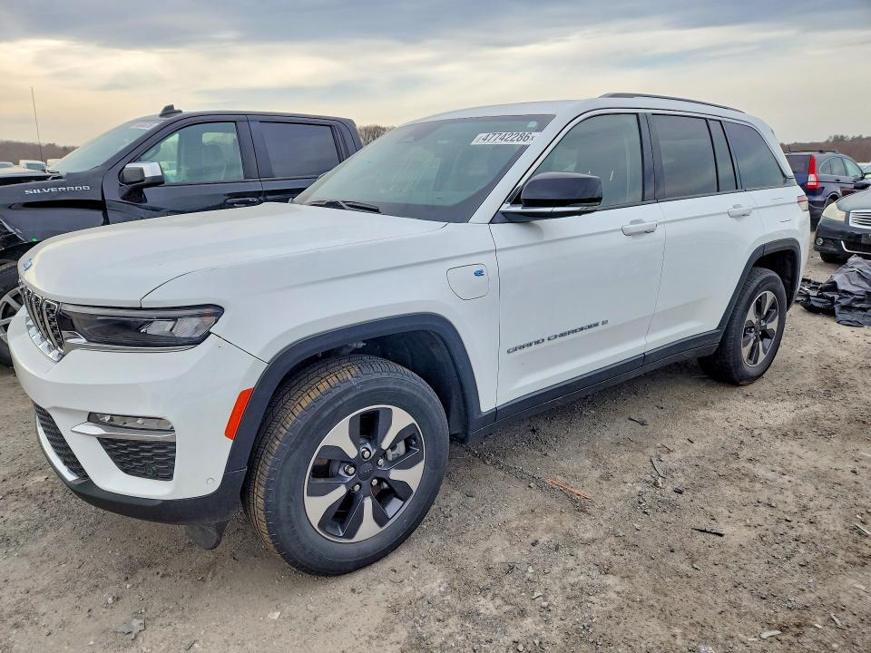 2022 JEEP GRAND CHEROKEE — VIN 1C4RJYB68N8759220