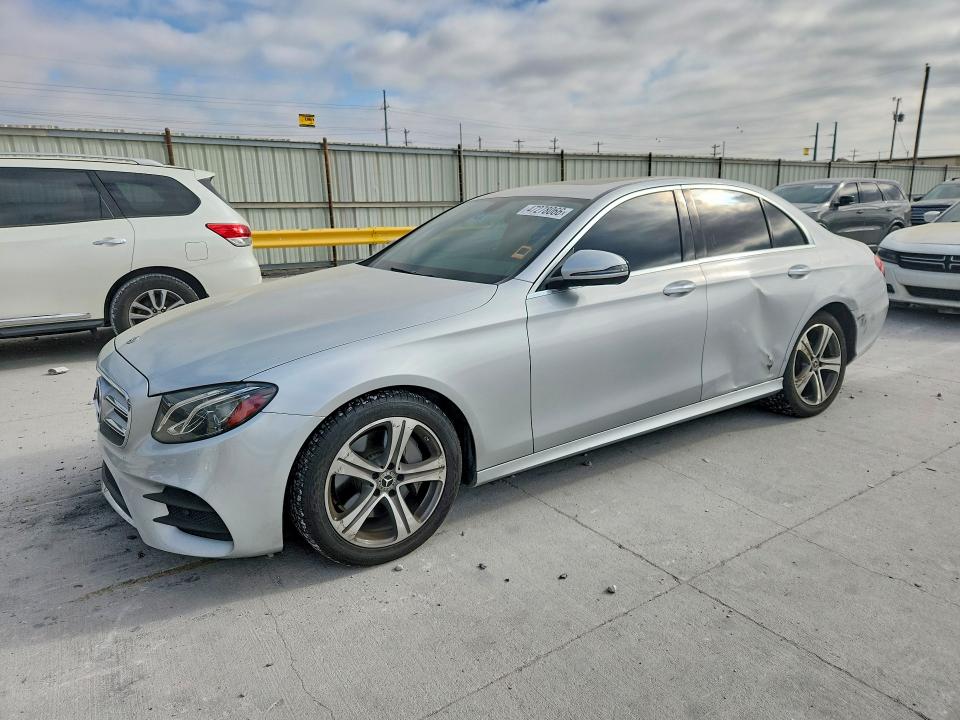2020 MERCEDES-BENZ E — VIN WDDZF8DB5LA700195