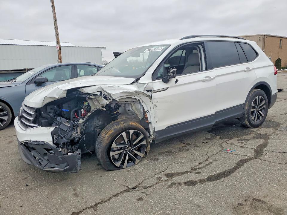 2024 VOLKSWAGEN TIGUAN — VIN 3VVRB7AXXRM190925