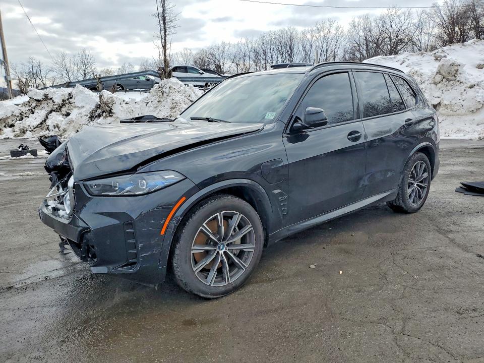 2024 BMW X5 — VIN 5UX43EU00R9T77161