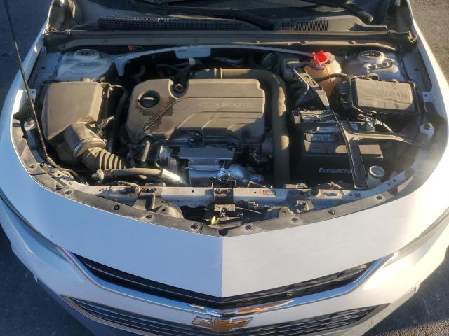 1G1ZB5ST5JF155852
