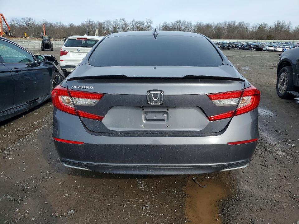 1HGCV1F18JA086546
