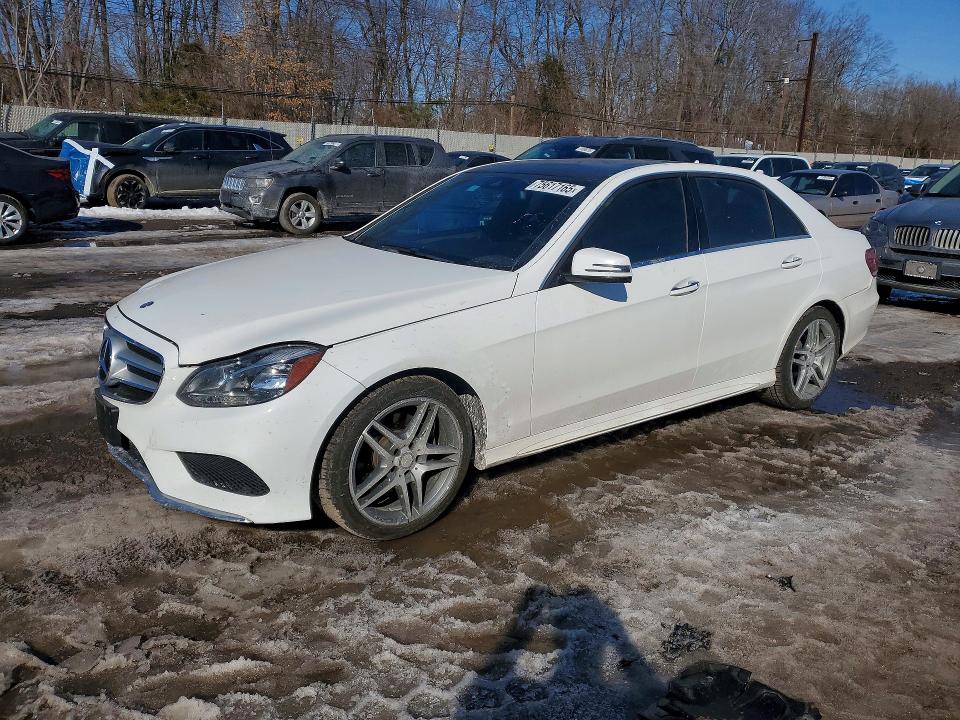 2015 MERCEDES-BENZ E — VIN WDDHF8JB9FB112511