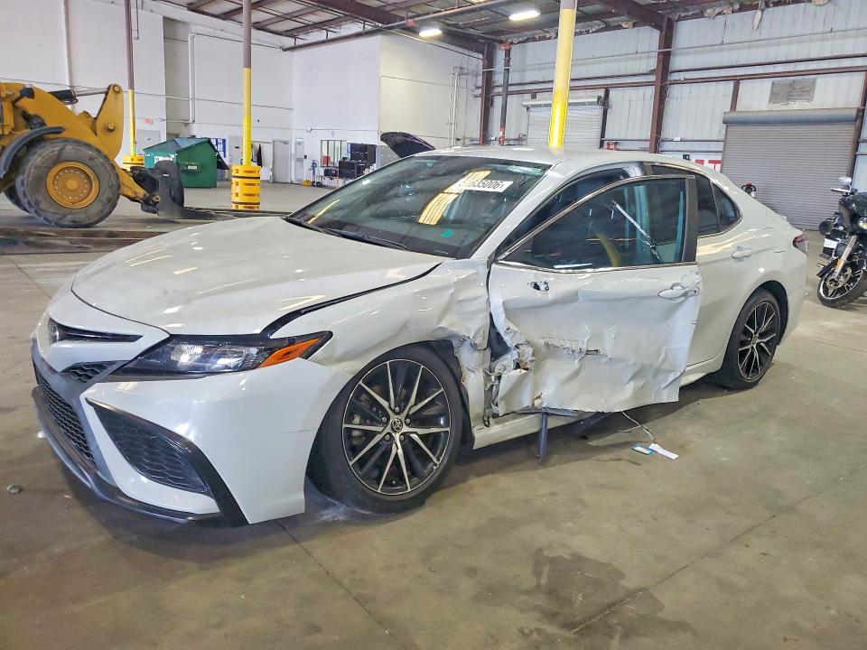 2022 TOYOTA CAMRY — VIN 4T1G11AK5NU058022