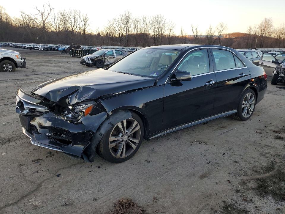 2015 MERCEDES-BENZ E — VIN WDDHF8JB2FB089251