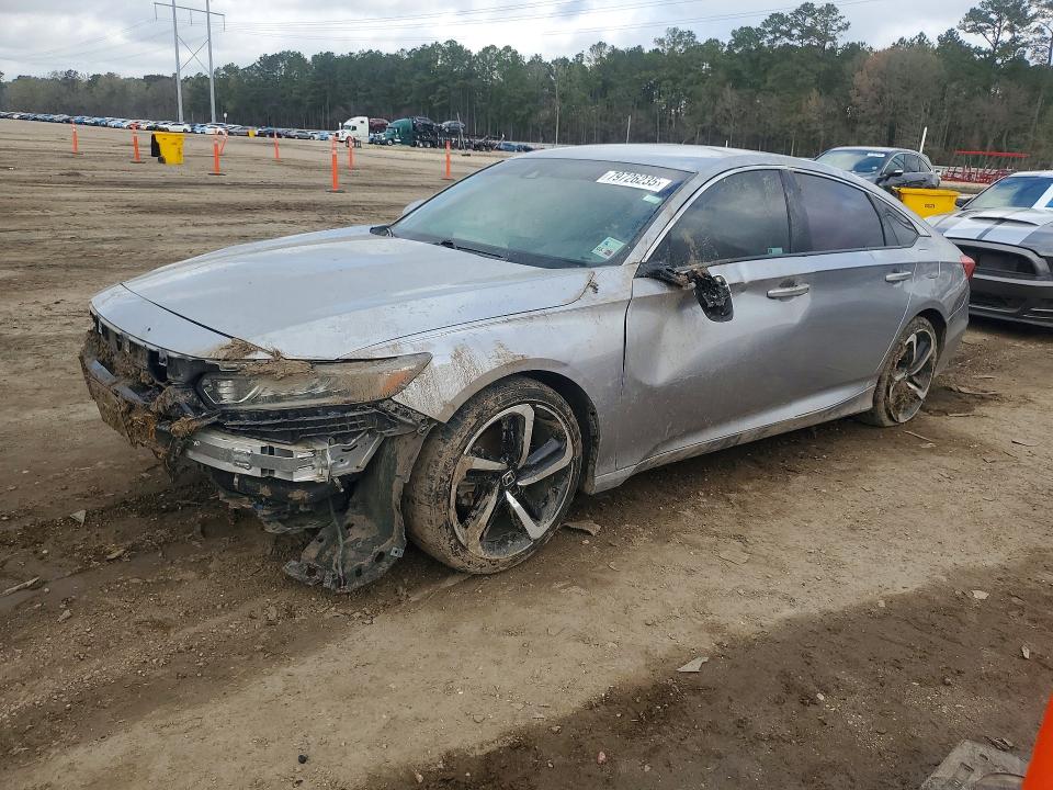 2018 HONDA ACCORD — VIN 1HGCV1F30JA266878