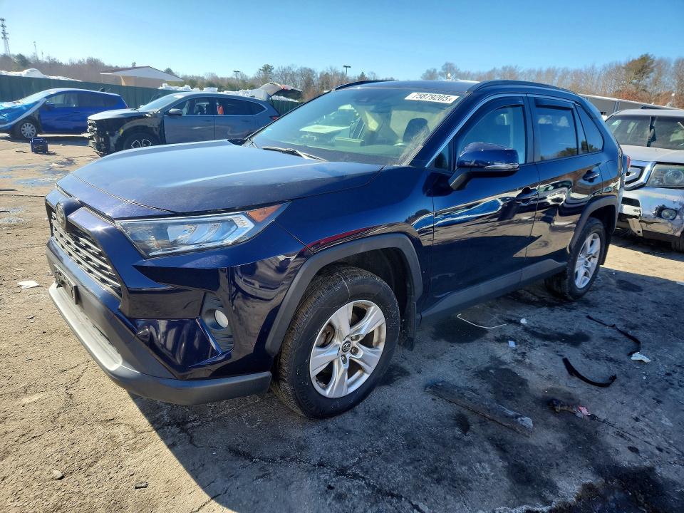 2019 TOYOTA RAV4 — VIN JTMP1RFVXKD014051