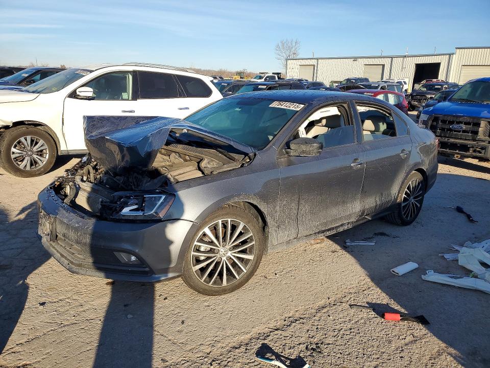 2016 VOLKSWAGEN JETTA — VIN 3VWD17AJ6GM220939