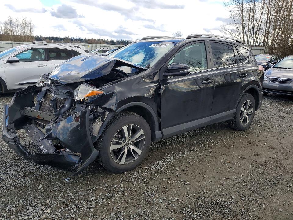 2018 TOYOTA RAV4 — VIN 2T3RFREV9JW829595