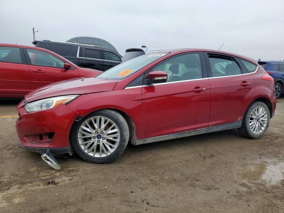 2015 FORD FOCUS — VIN 1FADP3N23FL247549