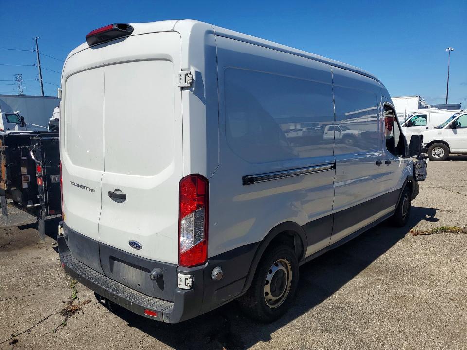 1FTYR2CM6KKB76190