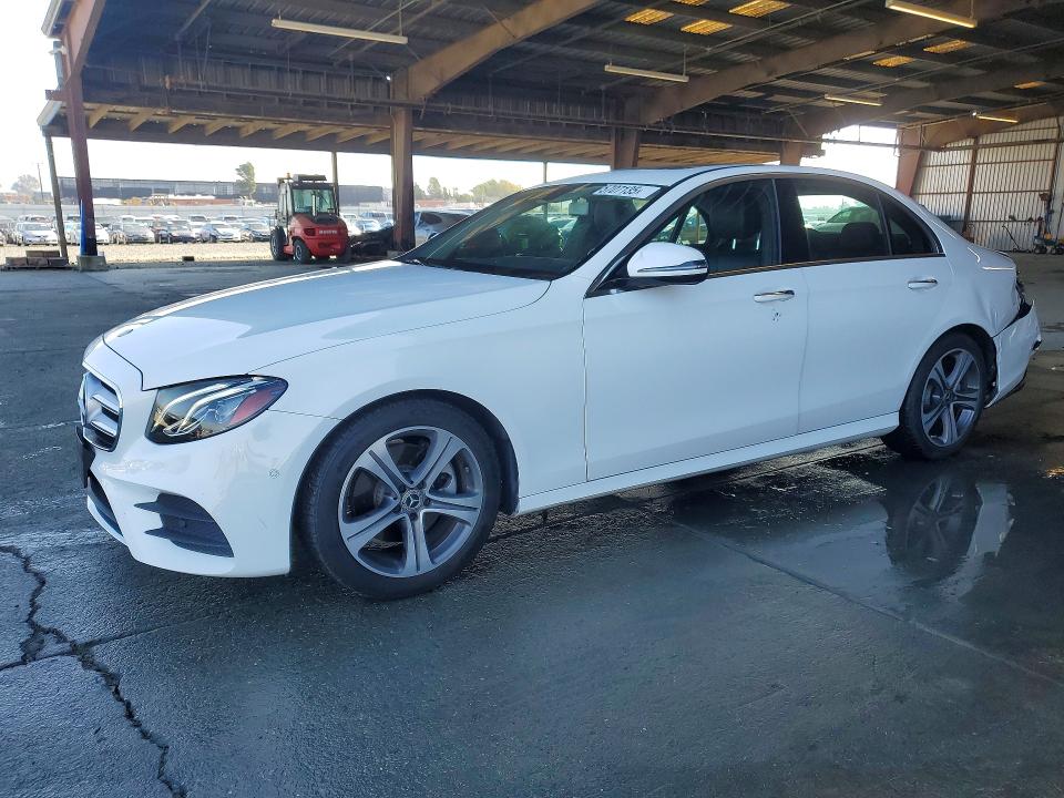 2018 MERCEDES-BENZ E — VIN WDDZF4JB5JA317464