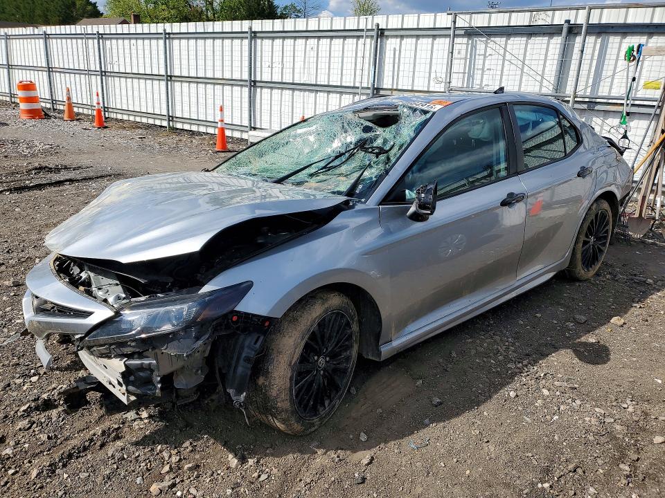 2021 TOYOTA CAMRY — VIN 4T1G11AK8MU490439