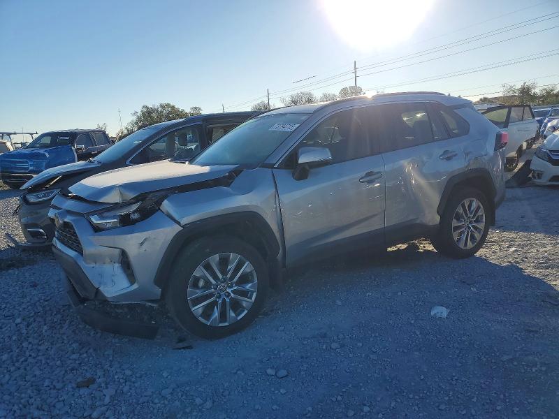 2024 TOYOTA RAV4 — VIN 2T3C1RFV2RC257706