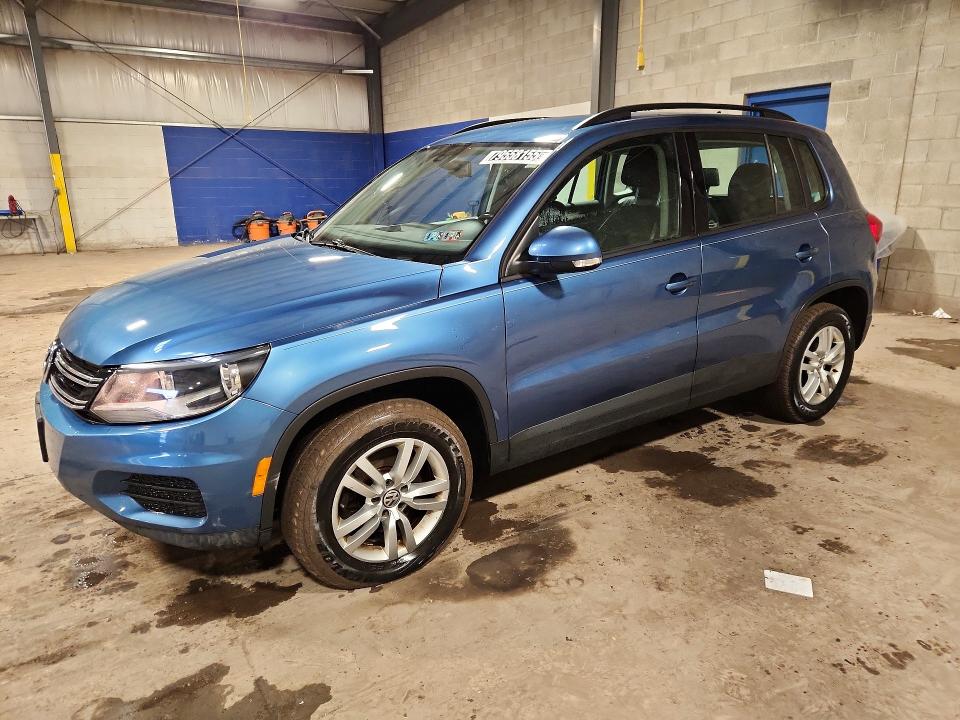 2017 VOLKSWAGEN TIGUAN — VIN WVGBV7AX5HW502070