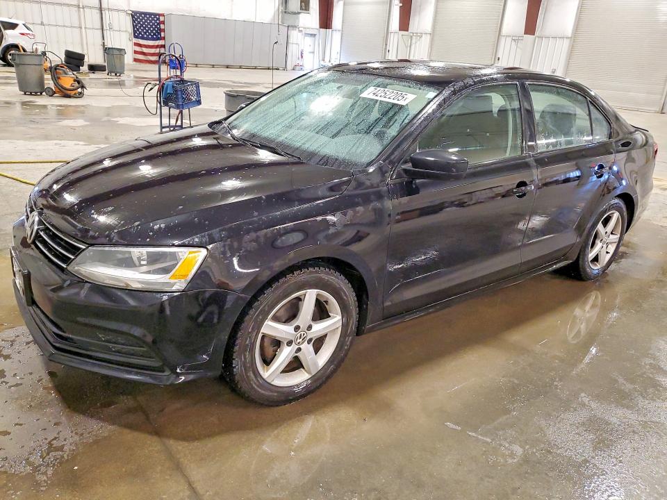 2016 VOLKSWAGEN JETTA — VIN 3VW267AJ1GM375102