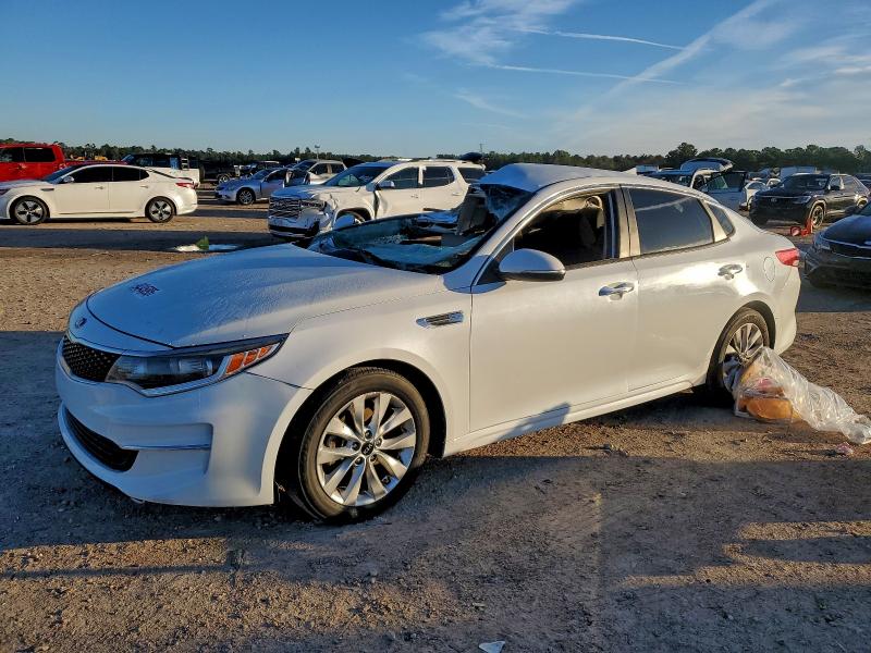 2018 KIA OPTIMA — VIN 5XXGT4L34JG268861