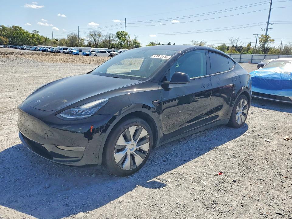 2022 TESLA MODEL Y — VIN 7SAYGDEE1NF434093