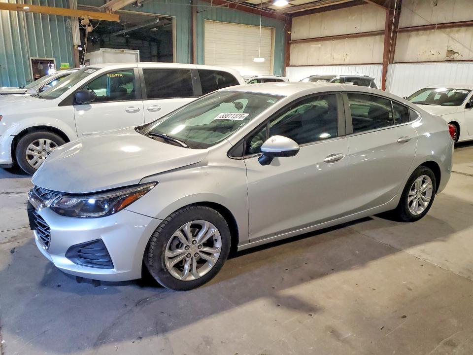 2019 CHEVROLET CRUZE — VIN 1G1BE5SM8K7143305