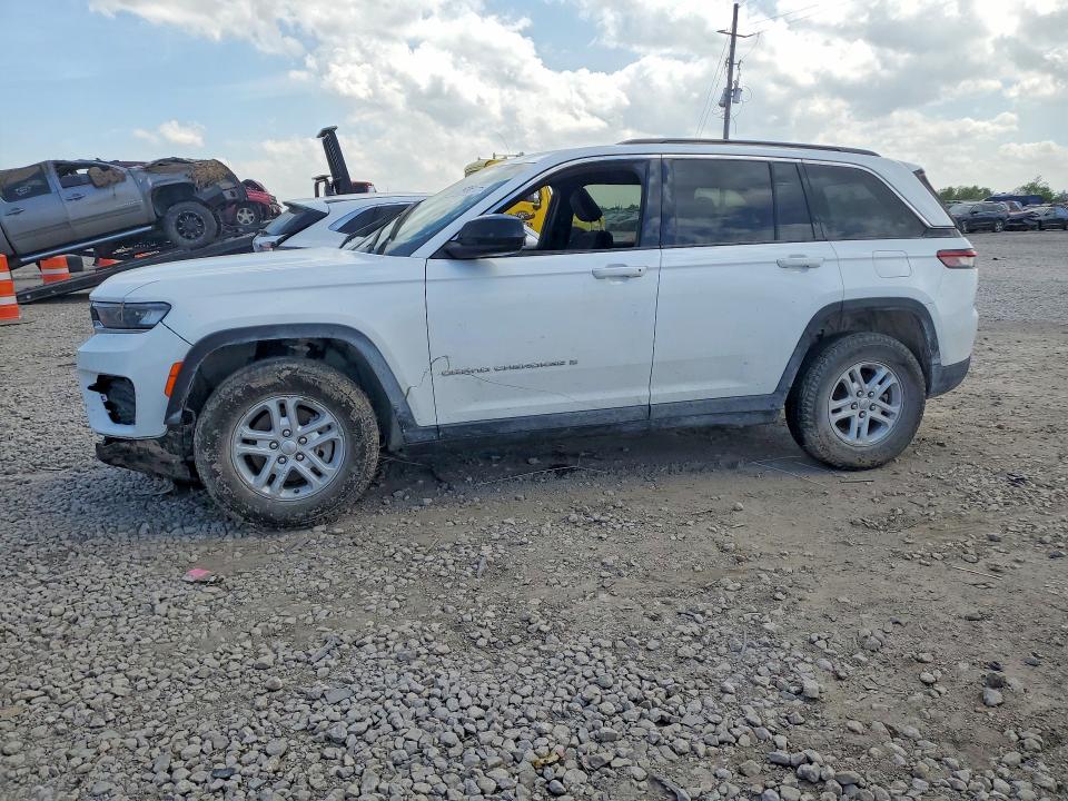 2024 JEEP GRAND CHEROKEE — VIN 1C4RJGAGXR8606316