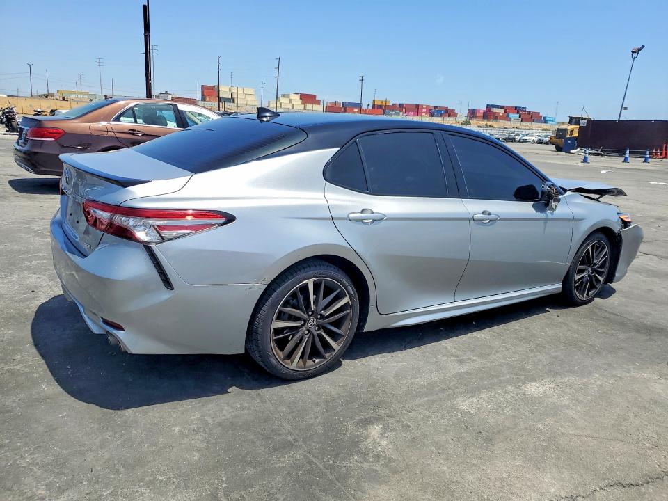 4T1B61HKXKU296431