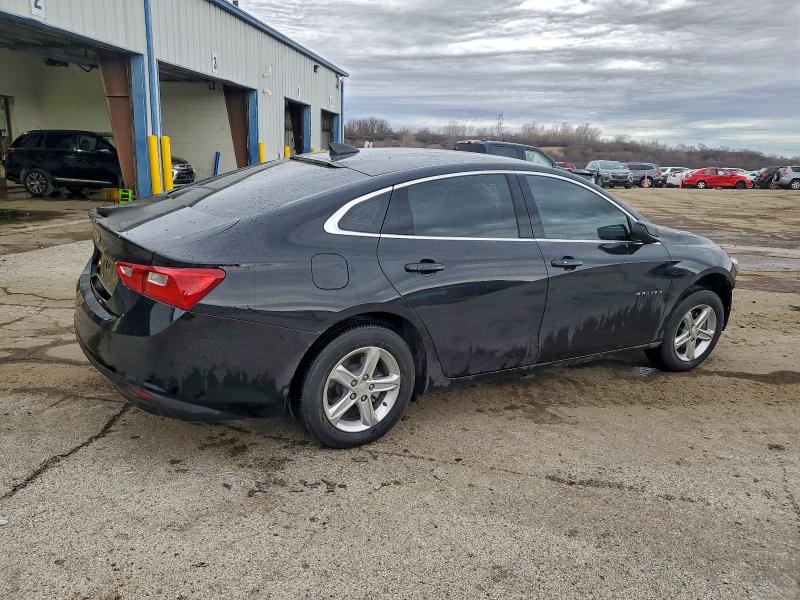 1G1ZB5ST7PF240135