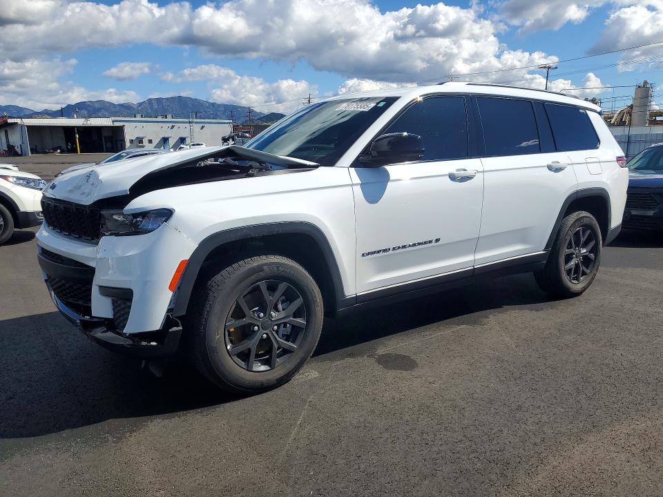 2025 JEEP GRAND CHEROKEE — VIN 1C4RJJAG6S8715262