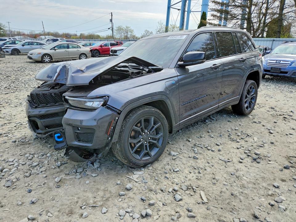 2024 JEEP GRAND CHEROKEE — VIN 1C4RJYB61R8510649