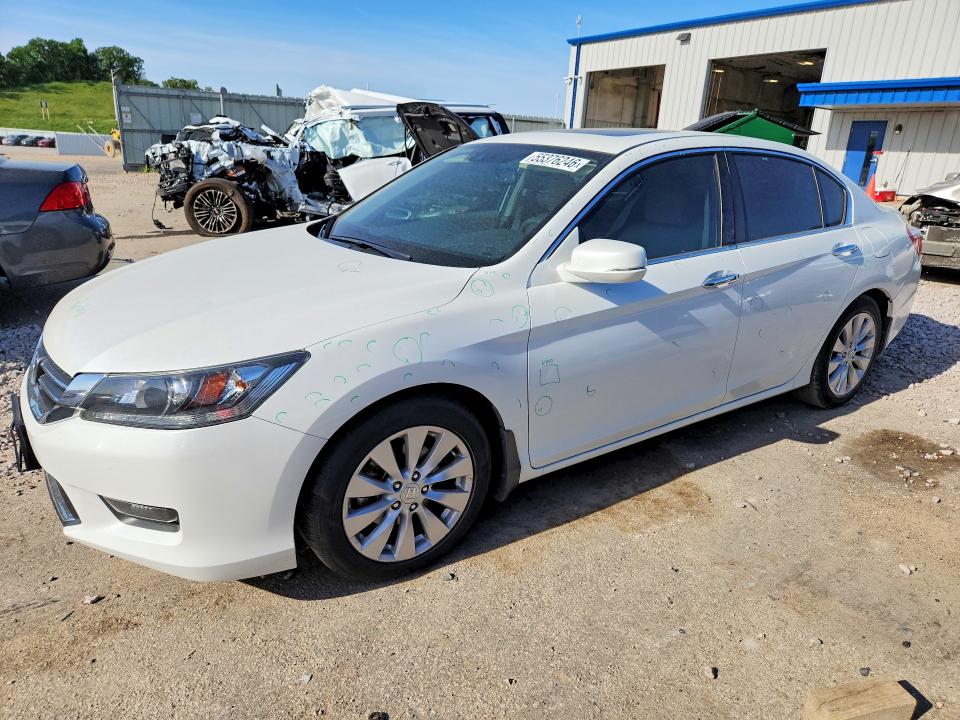 2015 HONDA ACCORD — VIN 1HGCR2F83FA126269