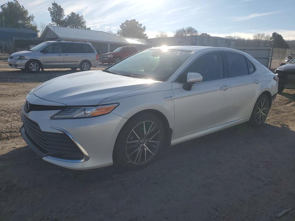 2021 TOYOTA CAMRY — VIN 4T1F31AK6MU551535