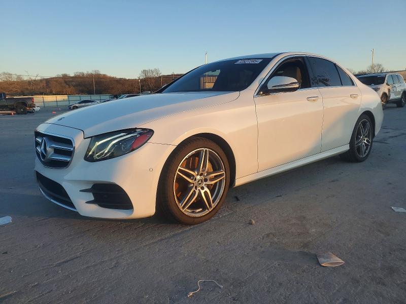 2018 MERCEDES-BENZ E — VIN WDDZF4KB4JA453017